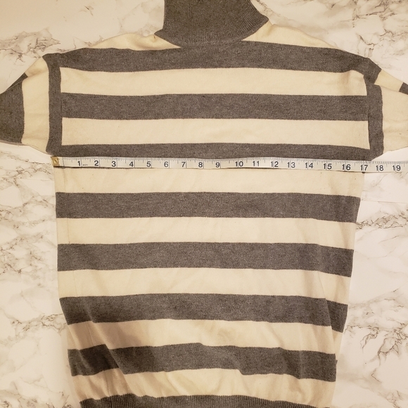 GAP Grey Cream Striped Cashmere Blend Turtleneck - Picture 6 of 8